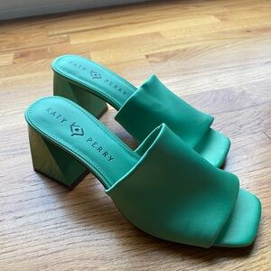 Katy Perry The Bettie Stretch Satin Mule